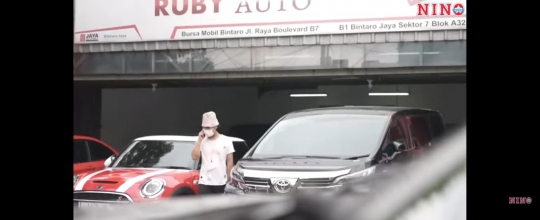 Nino Kuya Prank Showroom, Ending-nya Beli Mobil Mewah Secara Cash