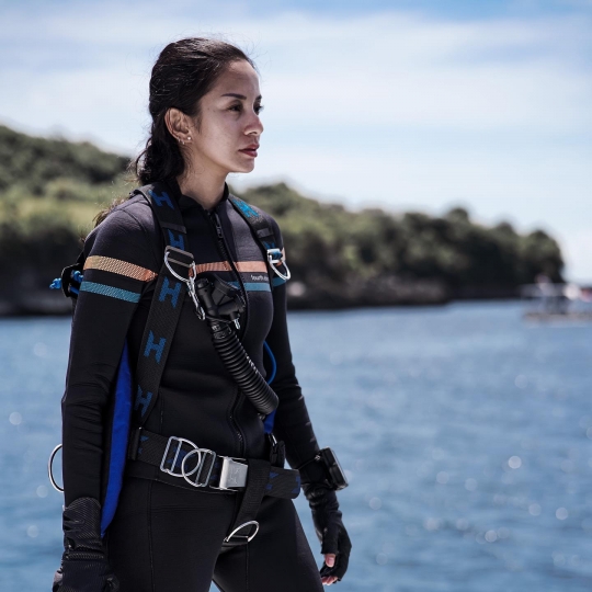 Keren! 6 Potret Cantik Kirana Larasati, Artis yang Kini Jadi Instruktur Diving