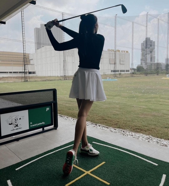 Potret Anya Geraldine Main Golf Jadi Perbincangan Netizen, Ada Apa?