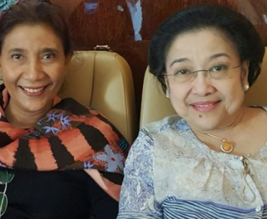 5 Potret Kedekatan Susi dengan Megawati, Ada Momen Dirangkul dan Tersenyum