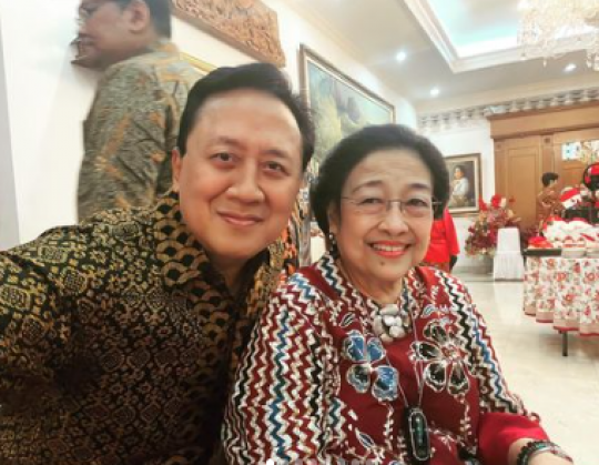 Momen Istimewa Perayaan Ultah Megawati, saat Nyanyi & Duduk Ada Jenderal Intelijen