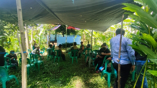 Foto-Foto Polisi Bongkar Makam Siti Fatimah Korban Pembunuhan Berantai