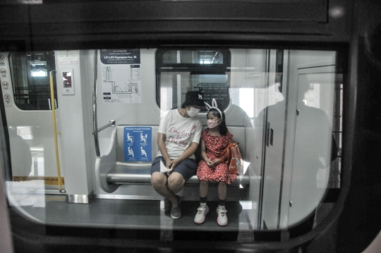 Layanan Ramah Disabilitas dan Anak di LRT Jakarta