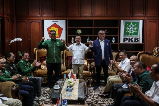 Kemesraan Petinggi Tiga Partai Bertemu di Sekber Gerindra-PKB