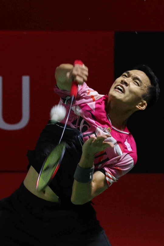 Smash Jonatan Christie Tumbangkan Shesar Hiren di Indonesia Masters 2023