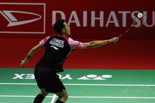 Smash Jonatan Christie Tumbangkan Shesar Hiren di Indonesia Masters 2023