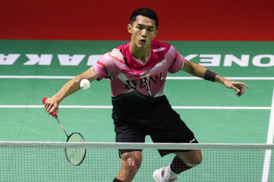 Smash Jonatan Christie Tumbangkan Shesar Hiren di Indonesia Masters 2023