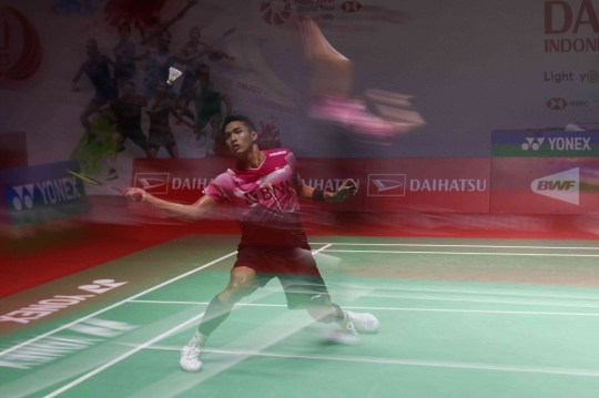 Smash Jonatan Christie Tumbangkan Shesar Hiren di Indonesia Masters 2023