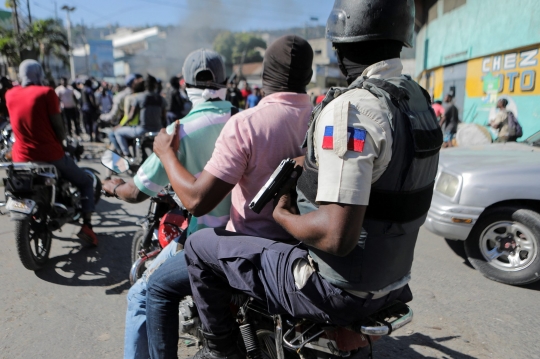 Teror Geng Bersenjata Tewaskan 78 Petugas Polisi Haiti