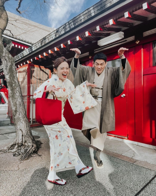 5 Gaya Ifan Seventeen & Citra Monica Pakai Busana Tradisional Jepang, Bikin Pangling