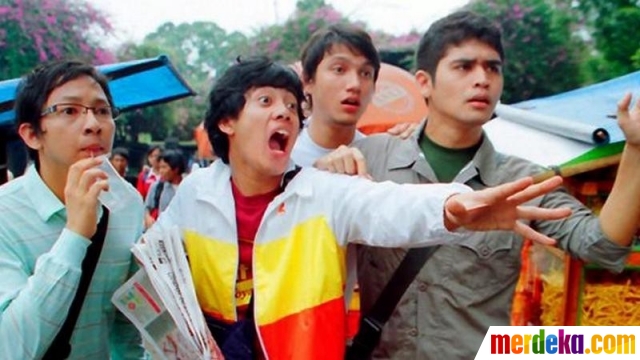 Jomblo: Sebuah Komedi Cinta (2006) adalah film populer yang diangkat dari novel laris berjudul sama karya Adhitya Mulya. Begitu tayang, film ini langsung melejitkan nama empat aktor utamanya, yaitu Ringgo Agus Rahman, Dennis Adhiswara, Christian Sugiono, dan Rizky Hanggono.