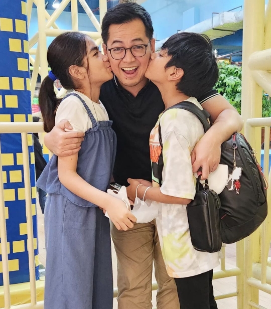 Potret Zio & Aira Anak Tommy Kurniawan Kini Beranjak Remaja, Ganteng dan Cantik