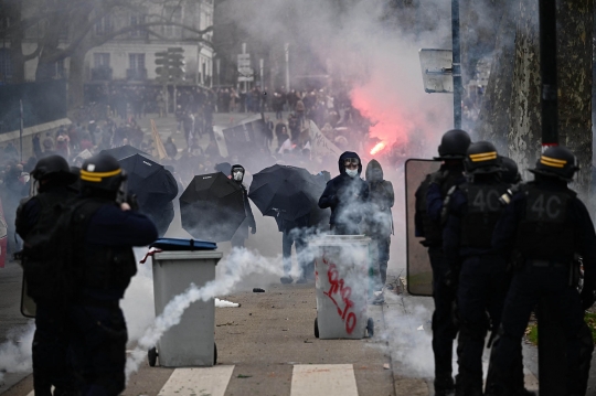 Lagi, Jutaan Buruh Gelar Demo Besar-besaran di Prancis