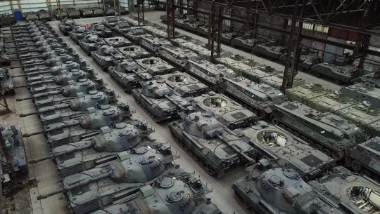 Mengintip Gudang Tank Leopard di Belgia, Siap Pasok Kendaraan Tempur ke Ukraina