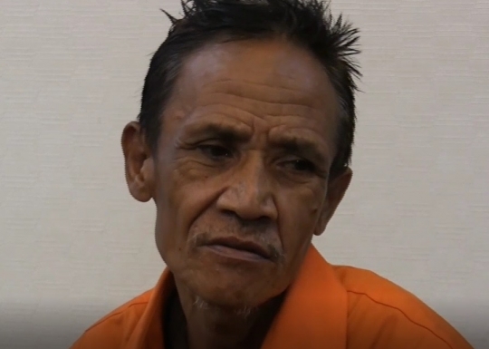 Gaya Santai Wowon alias Dukun Aki, Pembunuh Berantai saat Diperiksa Penyidik
