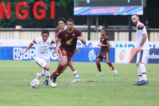 Hasil BRI Liga 1: Tumbang di Tangan PSM, Arema FC Telan Kekalahan Kelima Beruntun