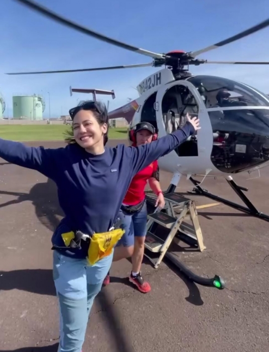 7 Potret Pevita Pearce Liburan di Hawaii, Seru Lihat Ikan Hiu Hingga Naik Helikopter