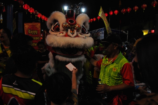 Semarak Persiapan Cap Go Meh di Klenteng Hok Lay Kiong