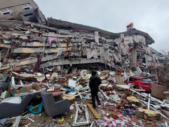 Dahsyatnya Gempa Turki, Gedung-Gedung Tinggi Rata dengan Tanah