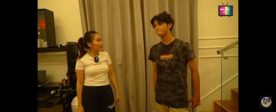 Ayu Ting Ting Diam-diam Sudah Punya Calon Mantu, Ini Potretnya yang Tinggi & Ganteng
