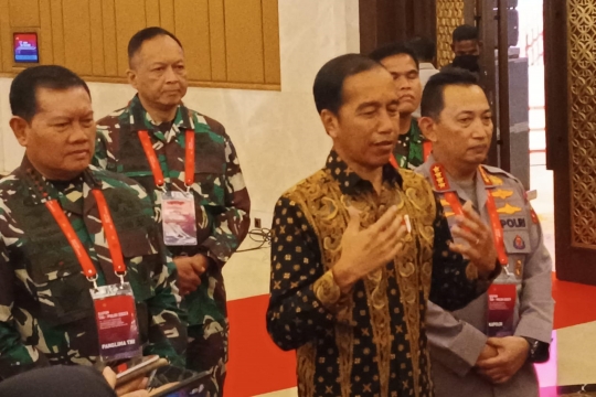 Barisan Jenderal di Belakang Jokowi