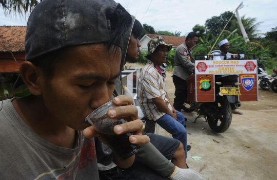 Ngopi Gratis Bersama Binmas di Depok