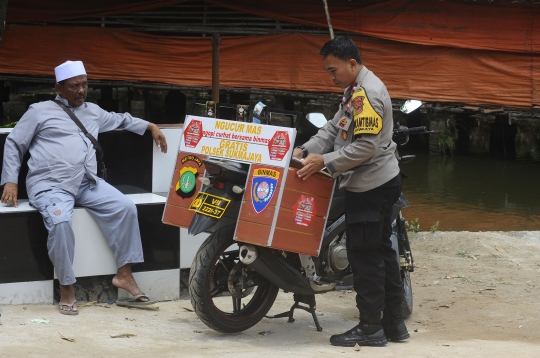 Ngopi Gratis Bersama Binmas di Depok