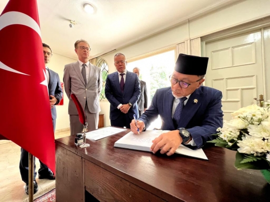 Mendag Sampaikan Ucapan Belasungkawa untuk Korban Gempa Turki