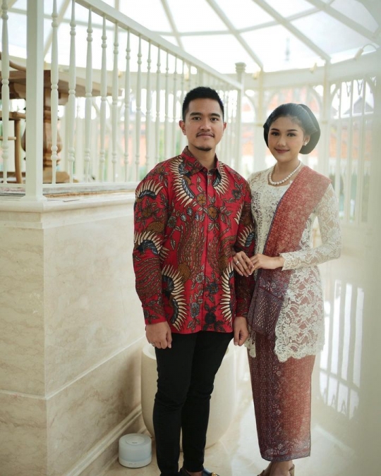 Deretan Foto Erina Gudono Kenakan Kebaya, Netizen 'Cantik Khas Wanita Indonesia'