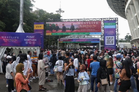 Antusiasme Penggemar Bernostalgia Bareng Westlife di GBK