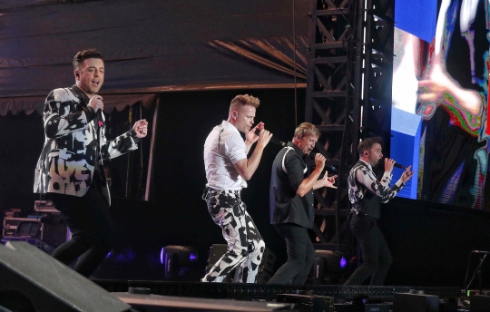 Keseruan Westlife Ajak Ribuan Penggemar Bernostalgia