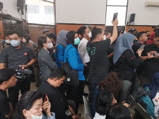 Suasana Padat Ruang Sidang Jelang Putusan Vonis Ferdy Sambo