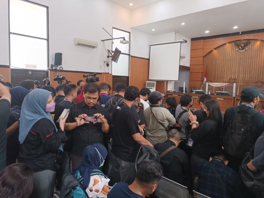 Suasana Padat Ruang Sidang Jelang Putusan Vonis Ferdy Sambo