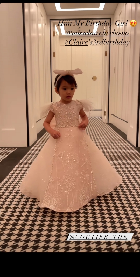 Potret Lucu Claire Anak Shandy Aulia di Momen Ultah ke-3, Gemesin Banget!