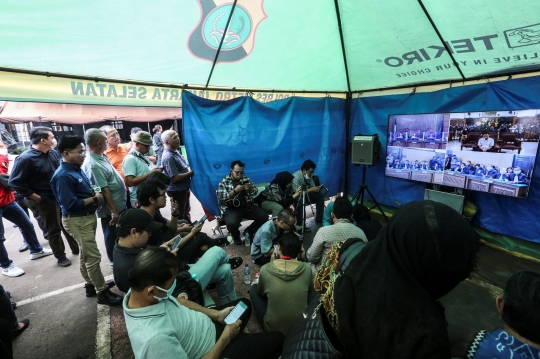 Suasana Sidang Vonis Richard Eliezer, Ramai Pendukung Bersorak