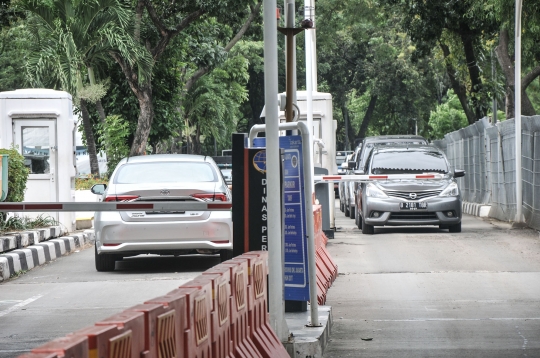 Mobil Tak Lolos Uji Emisi Kini Bayar Parkir Lebih Mahal