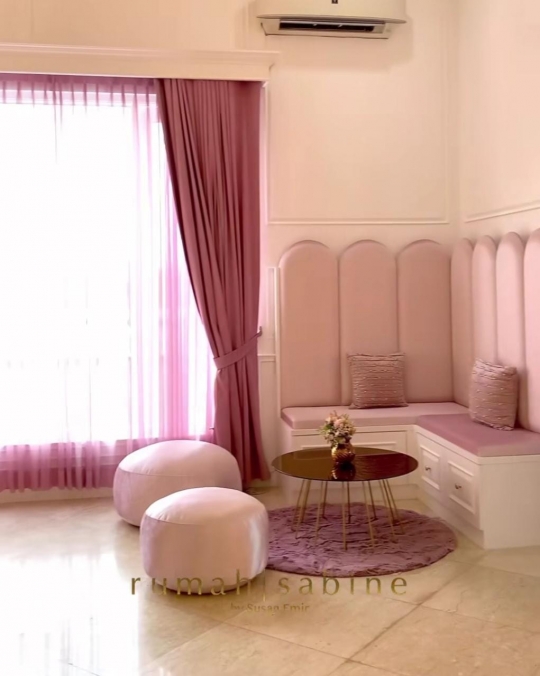 7 Potret Kamar Amora Anak Krisdayanti, Mewah dan Elegan dengan Nuansa Pink & Gold