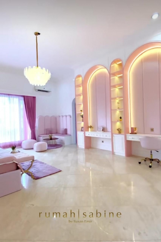 7 Potret Kamar Amora Anak Krisdayanti, Mewah dan Elegan dengan Nuansa Pink & Gold