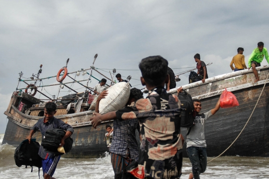 Potret Kapal Pengungsi Rohingya Kembali Terdampar di Aceh, Berisi Banyak Anak-Anak