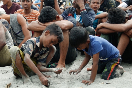 Potret Kapal Pengungsi Rohingya Kembali Terdampar di Aceh, Berisi Banyak Anak-Anak