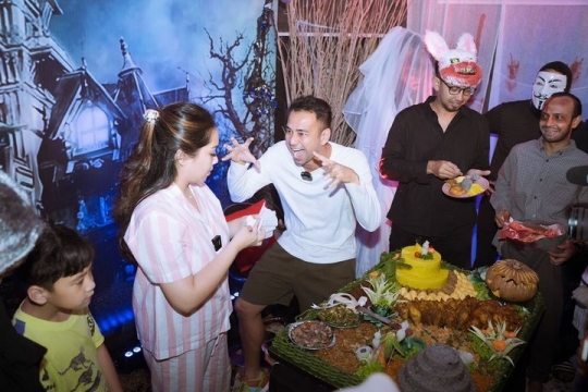 Ide Rafathar Usung Tema 'Hantu', Ini 10 Momen Keseruan Ultah Raffi Ahmad & Nagita