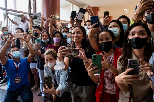 Aksi Mahasiswa Lari Telanjang Hebohkan Kampus di Filipina