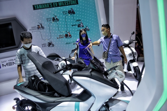 Melihat Sepeda Motor Terbaru di IIMS 2023