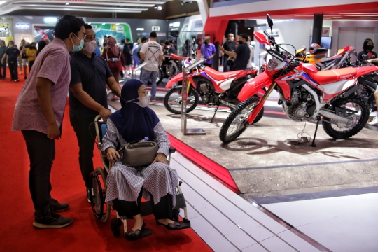 Melihat Sepeda Motor Terbaru di IIMS 2023