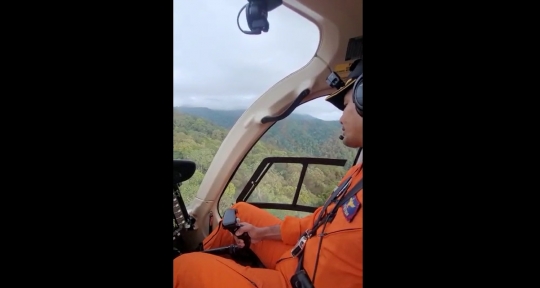 Foto-Foto Kondisi Rombongan Kapolda Jambi di Hutan akibat Helikopter Mendarat Darurat