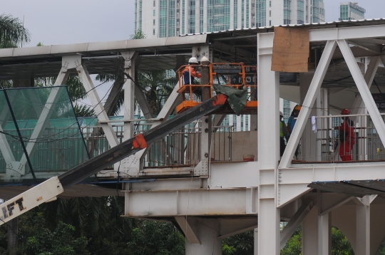 Memantau Proyek Revitalisasi Halte TransJakarta di Jalan Sudirman-Thamrin