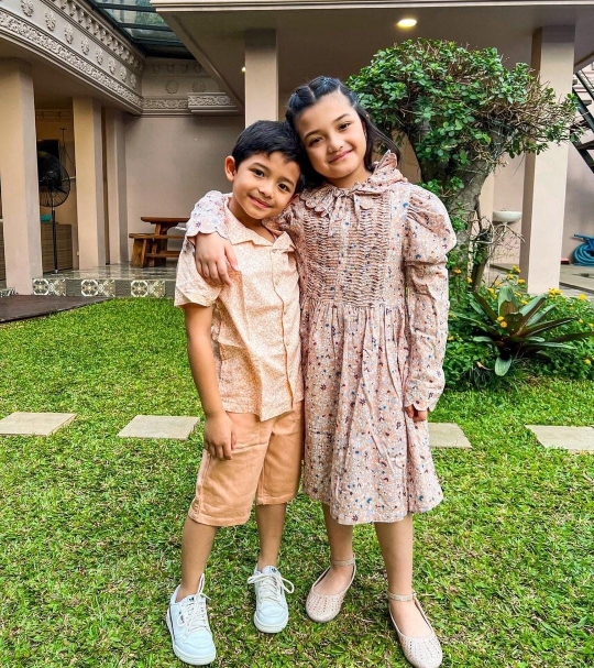 Sibling Goals, Potret Terbaru Arsy dan Arsya Hermansyah yang Makin Cantik & Ganteng