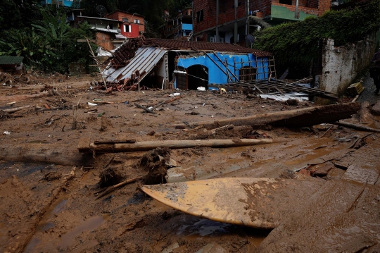 Dahsyatnya Terjangan Tanah Longsor di Brasil, 48 Orang Tewas