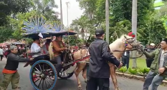 Andong Ditumpangi Anies Baswedan Kudanya Sempat Mogok, Tak Mau Maju