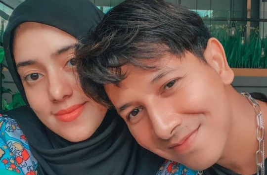 10 Pasangan Suami-Istri Artis Indonesia yang Punya Wajah Mirip, Pertanda Jodoh?